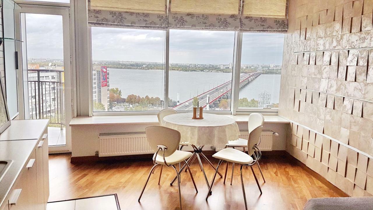 Most City Apart-Hotel Dnipro Exterior foto